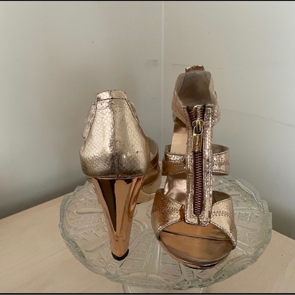 Elegant Gold High Heel Sandals - Picture 1 of 12